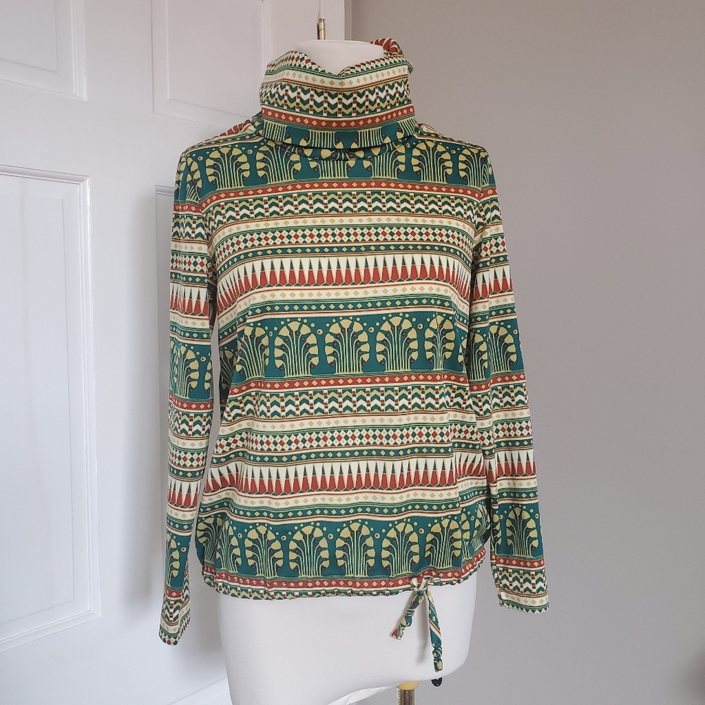 Colorful stripe printed funnel turtle neck top 70s